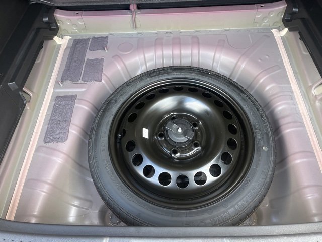 Used 2024 Chevrolet Trax LT w/ Driver Confidence Package image 39