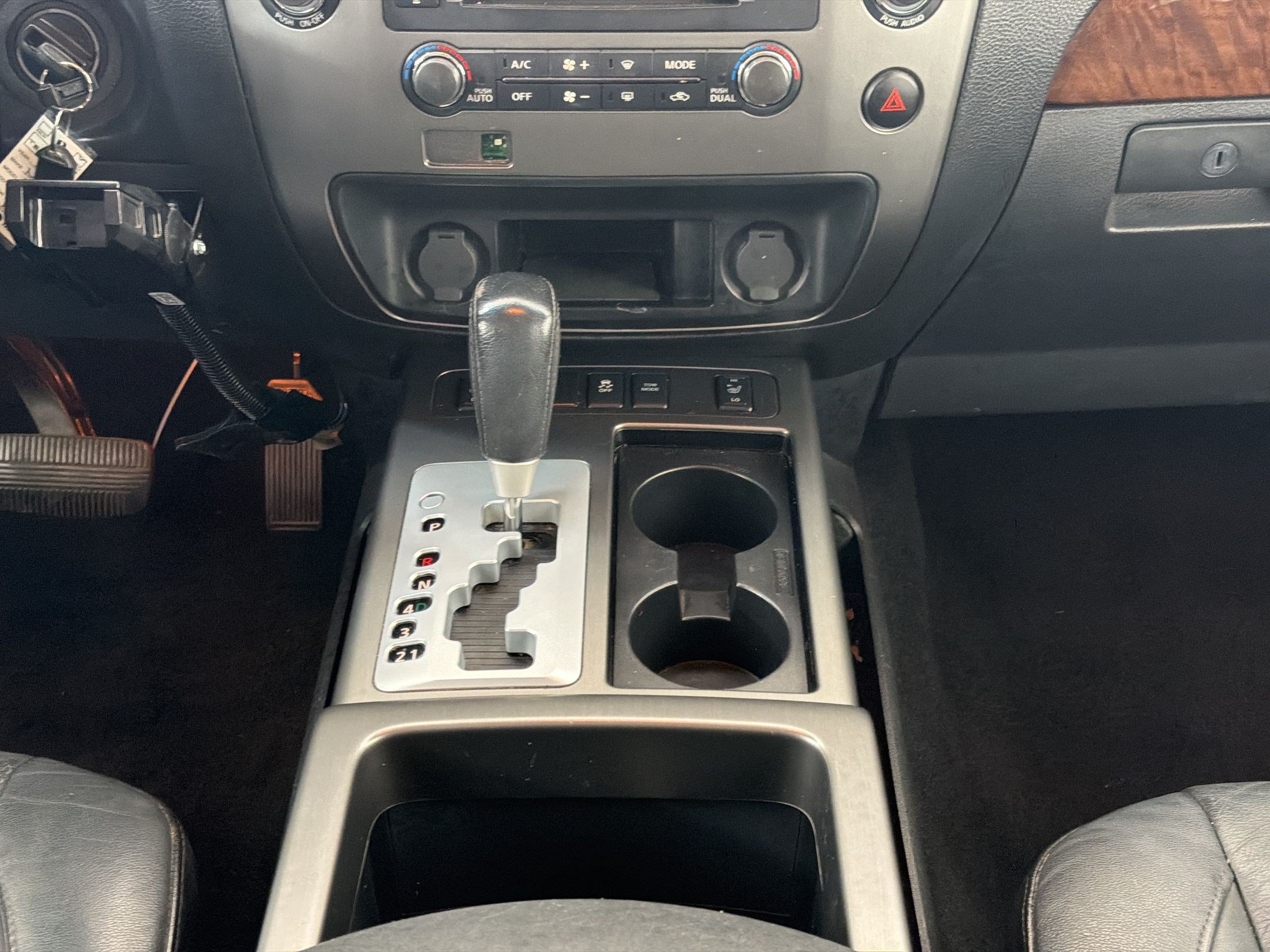 Used 2014 Nissan Armada SL w/ Moonroof Package RWD image 16