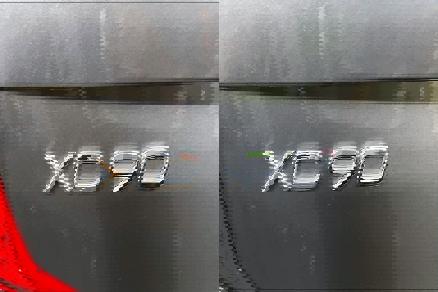 Used 2017 Volvo XC90 T6 Momentum w/ Vision Package image 10