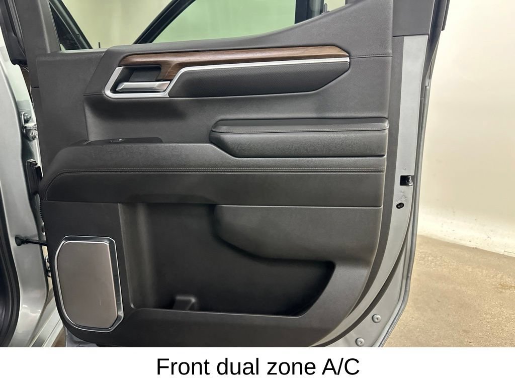 Used 2025 Chevrolet Silverado 1500 High Country w/ High Country Premium Package AWD/4WD image 28