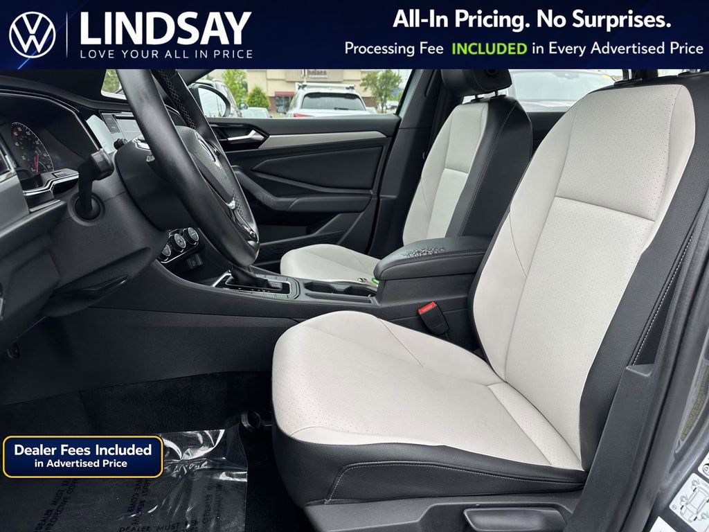 Used 2019 Volkswagen Jetta R-Line FWD image 11
