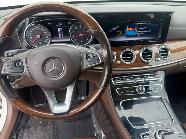 Used 2017 Mercedes-Benz E 300 4MATIC image 12