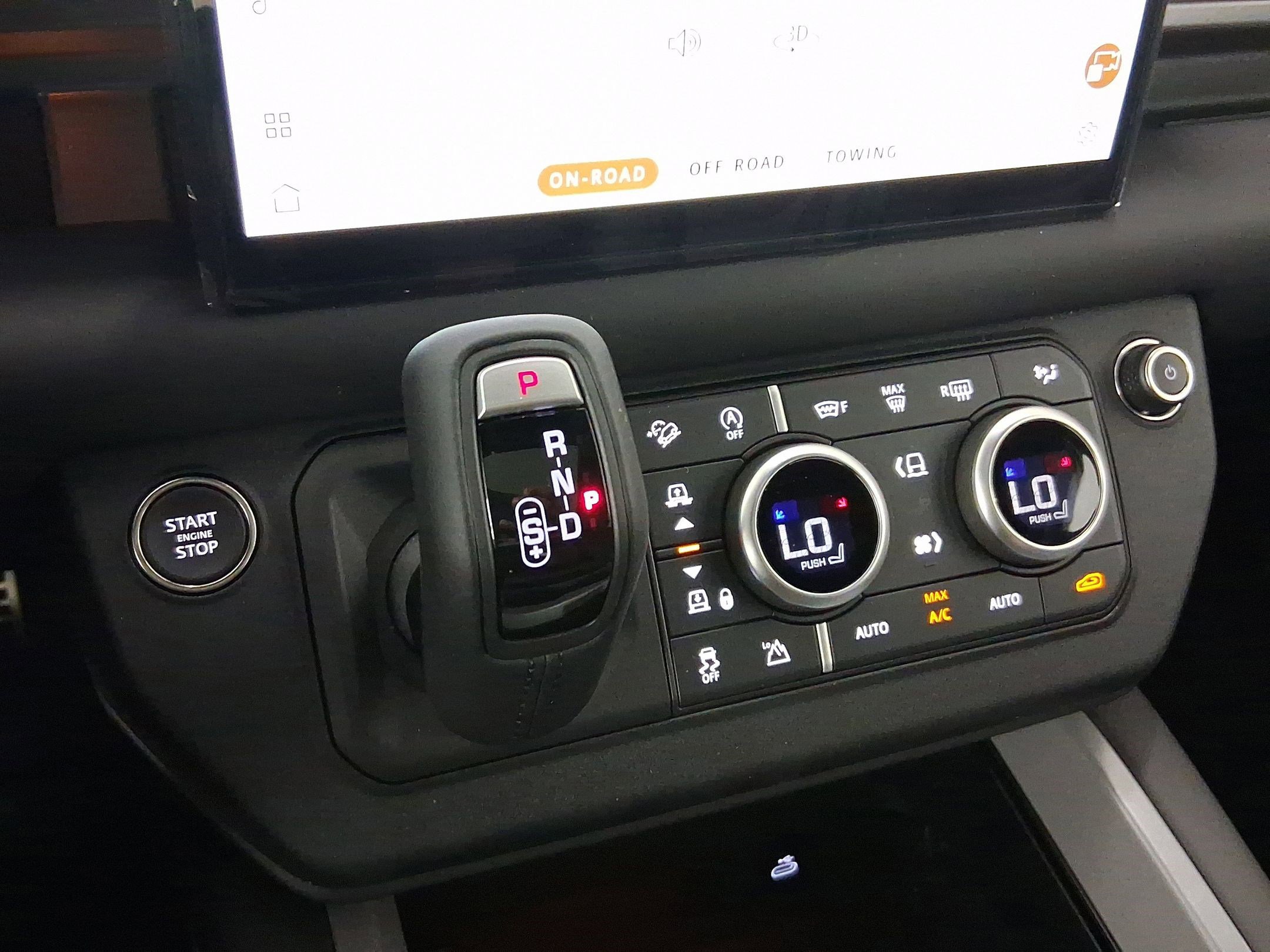 New 2025 Land Rover Defender 110 V8 image 15