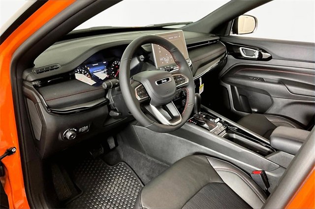 New 2026 Jeep Compass Trailhawk image 8