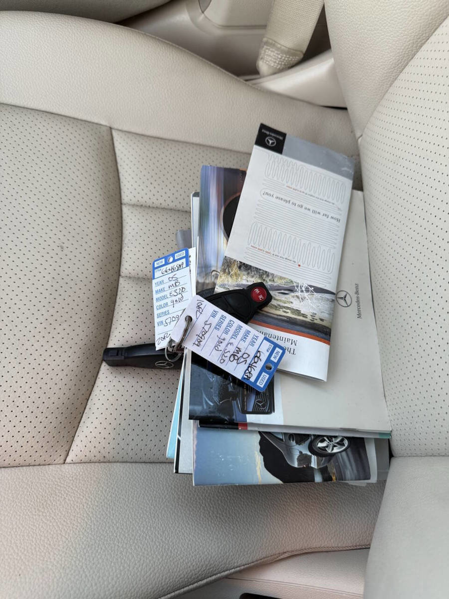 Used 2005 Mercedes-Benz C 320 Sedan image 21