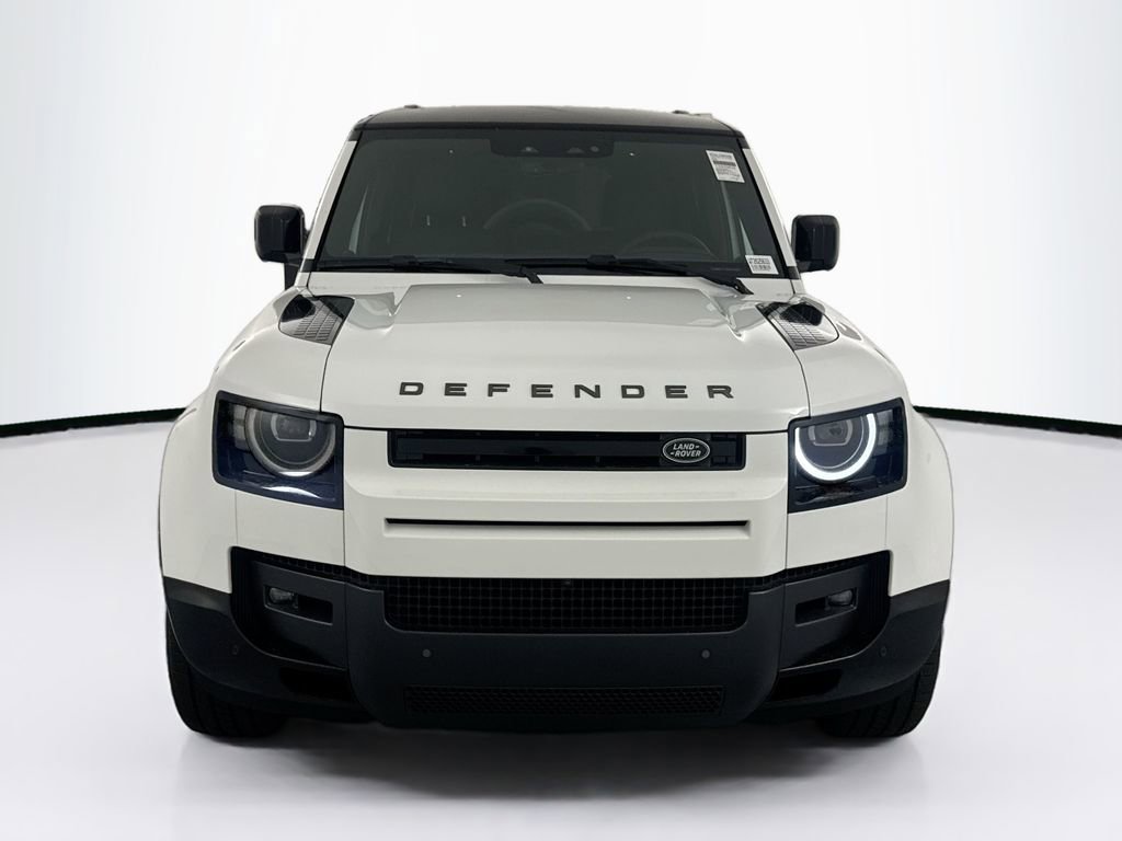 New 2026 Land Rover Defender 130 X-Dynamic SE AWD/4WD image 2