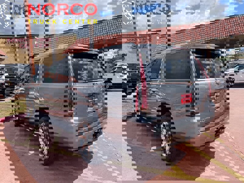 Used 2019 Cadillac Escalade ESV Luxury image 45