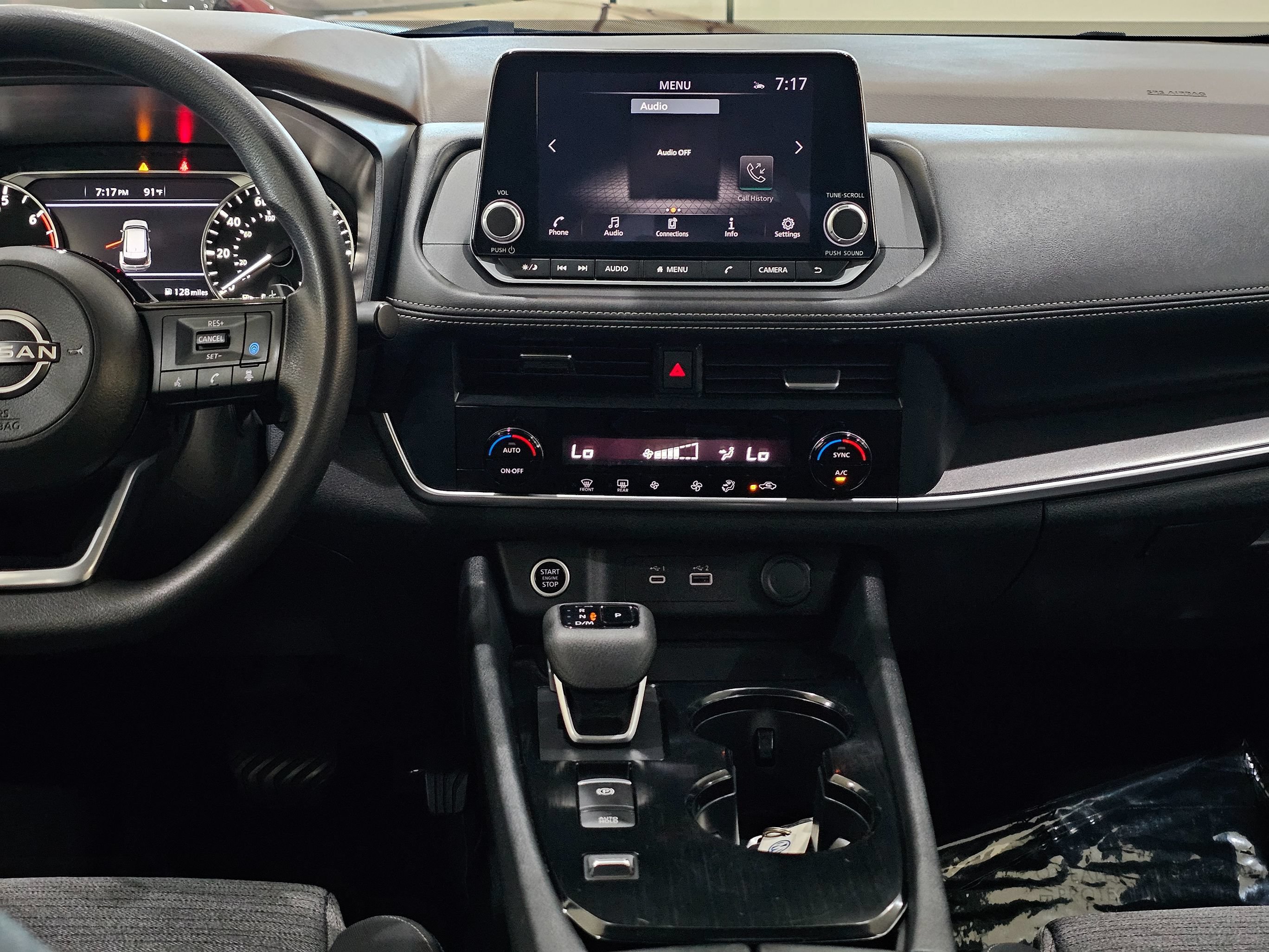 Used 2023 Nissan Rogue SV FWD image 25