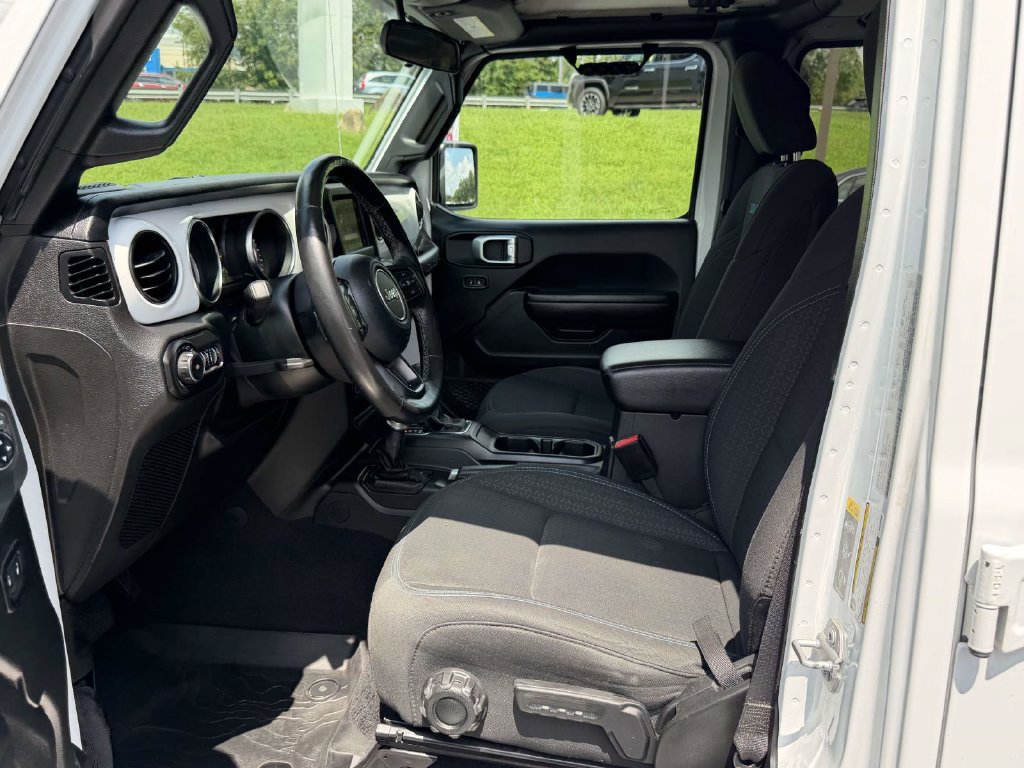 Used 2021 Jeep Wrangler Unlimited Sport AWD/4WD image 15