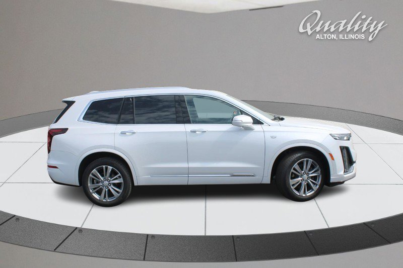 Used 2024 Cadillac XT6 Premium Luxury AWD/4WD image 2