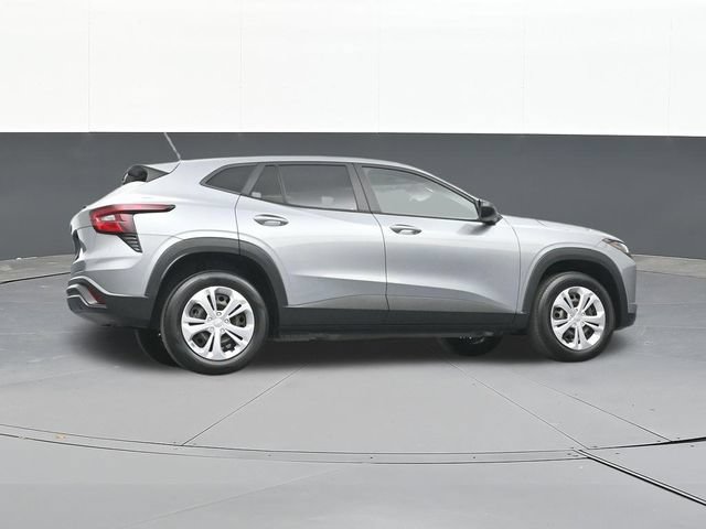 Used 2024 Chevrolet Trax LS FWD image 48