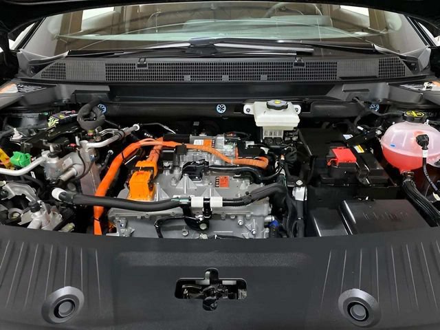 Used 2024 Chevrolet Equinox EV LT FWD image 82
