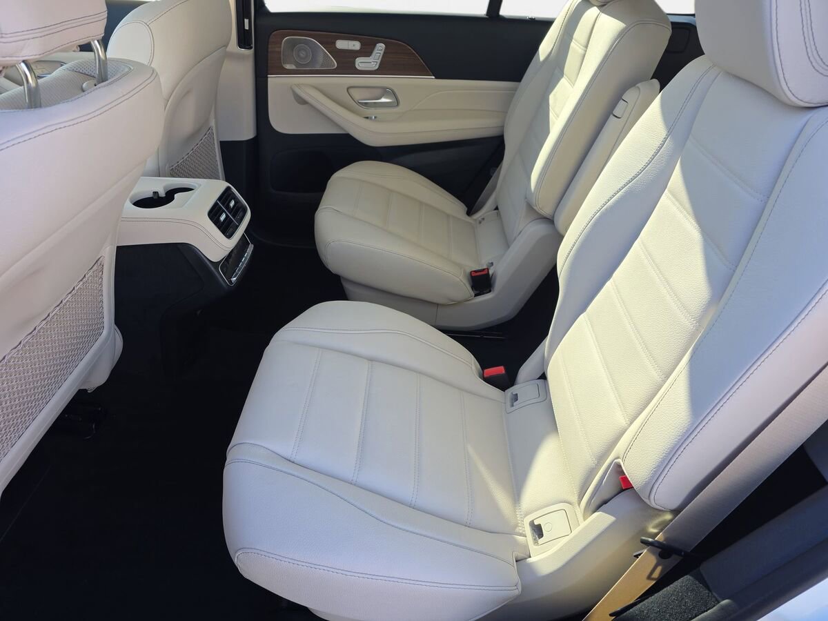New 2026 Mercedes-Benz GLS 450 4MATIC image 14