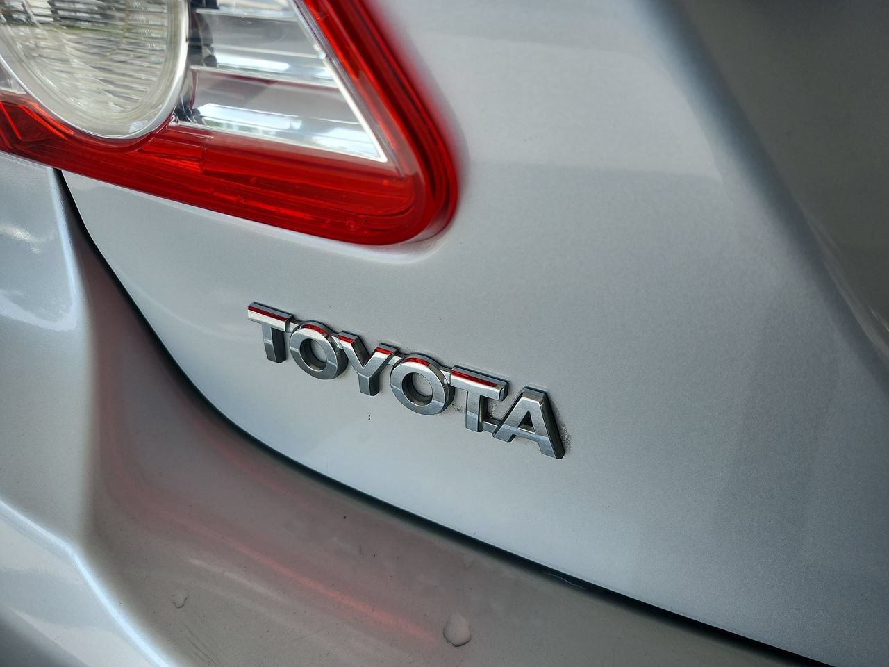 Used 2012 Toyota Corolla S FWD image 28