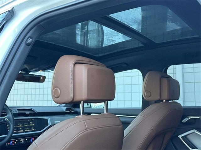Certified 2025 Audi Q3 2.0T Premium w/ Convenience Package image 19