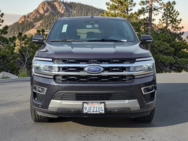 Used 2024 Ford Expedition Limited image 3