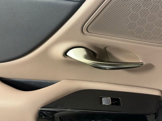 New 2025 Lexus ES 350 w/ Premium Package image 24