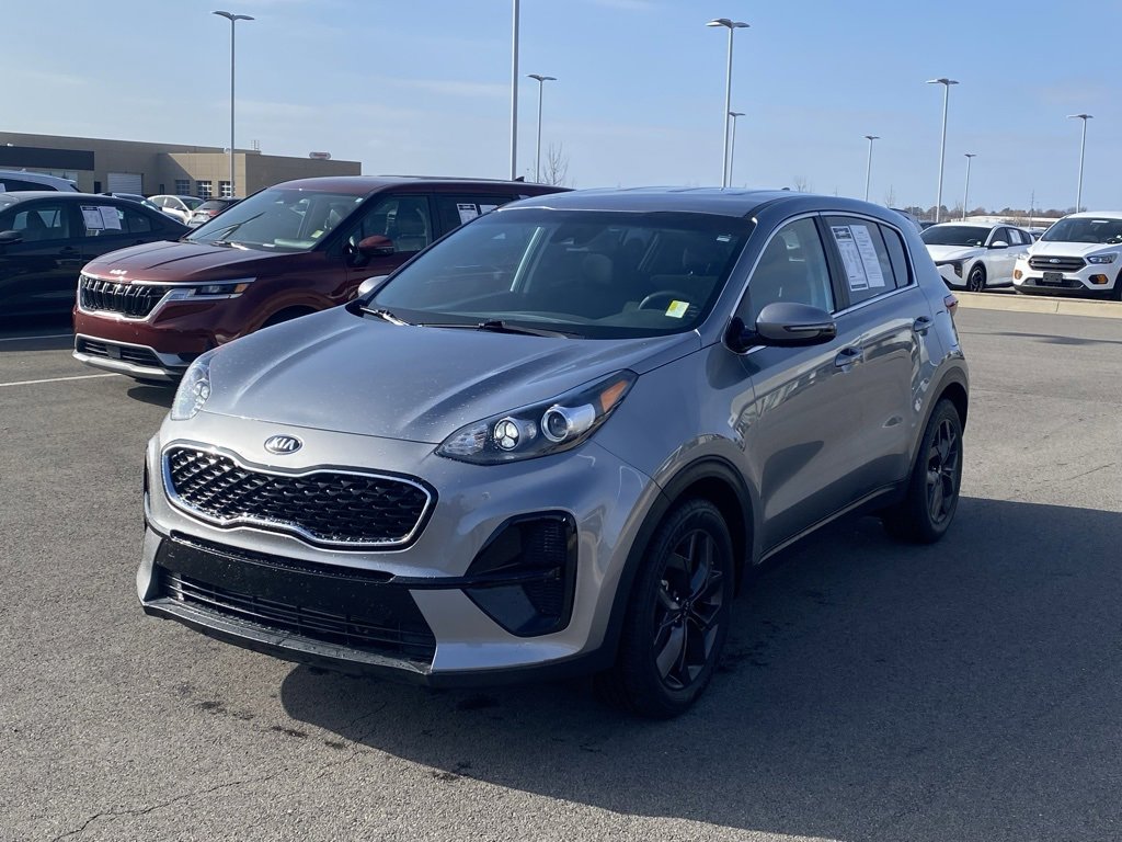 Certified 2022 Kia Sportage LX w/ LX FWD Value Edition Package image 3