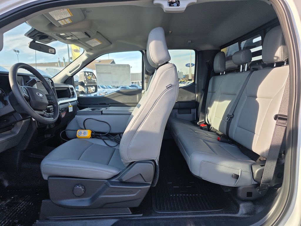 New 2025 Ford F350 XL w/ XL Chrome Package image 28