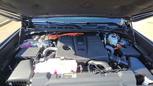 New 2026 Toyota Tundra Platinum image 32