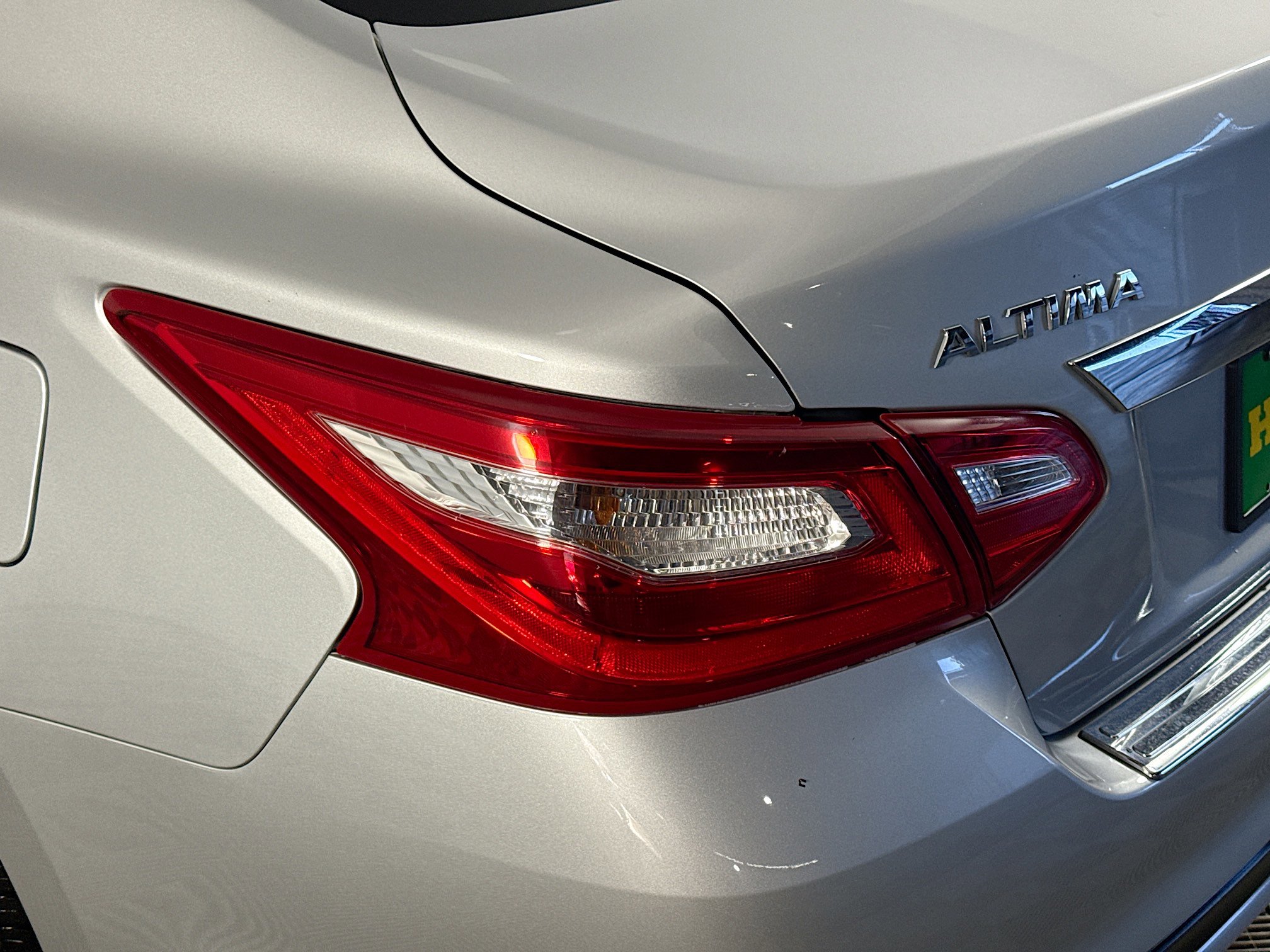 Used 2016 Nissan Altima 2.5 SL w/ 2.5 Technology w/LED Package image 36