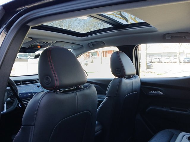 New 2027 Chevrolet Bolt RS w/ Technology Package FWD image 19