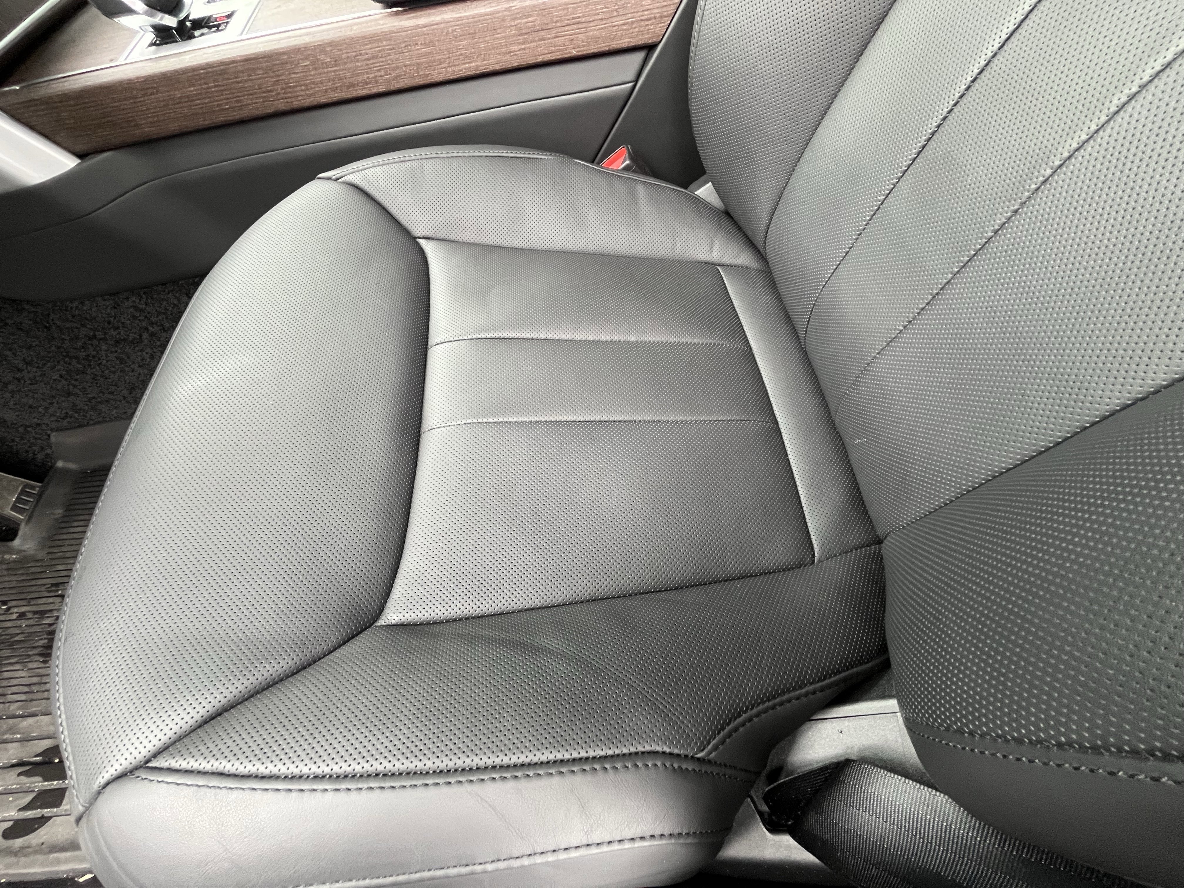 Certified 2025 Land Rover Range Rover Long Wheelbase SE image 15