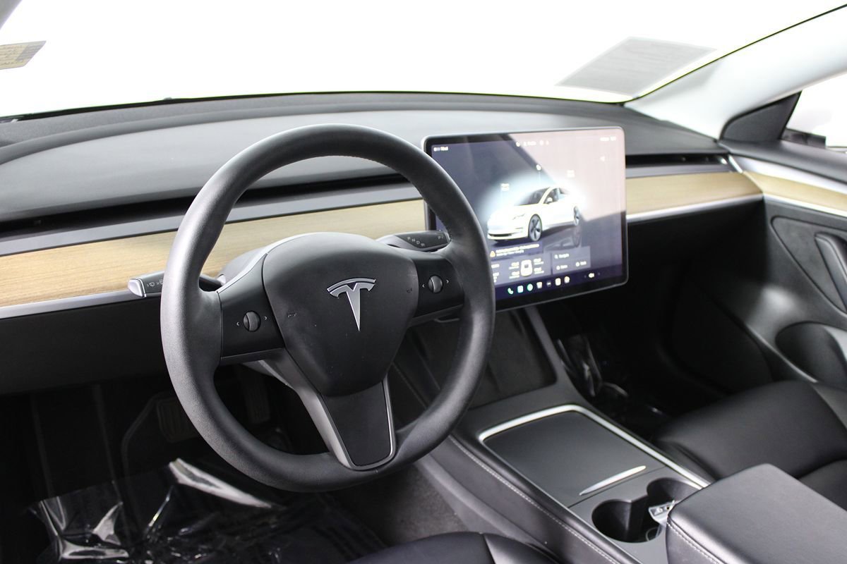 Used 2022 Tesla Model 3 Long Range AWD/4WD image 8