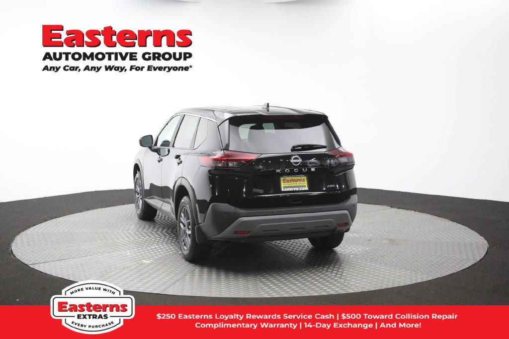Used 2023 Nissan Rogue S AWD/4WD image 66