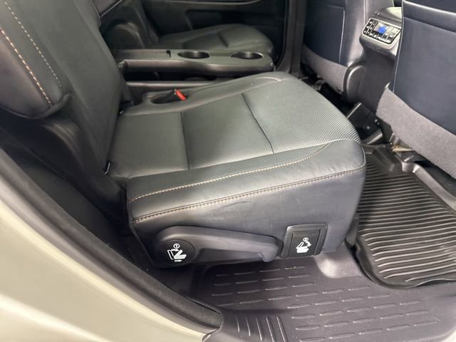 Used 2018 Toyota Highlander Limited Platinum image 23