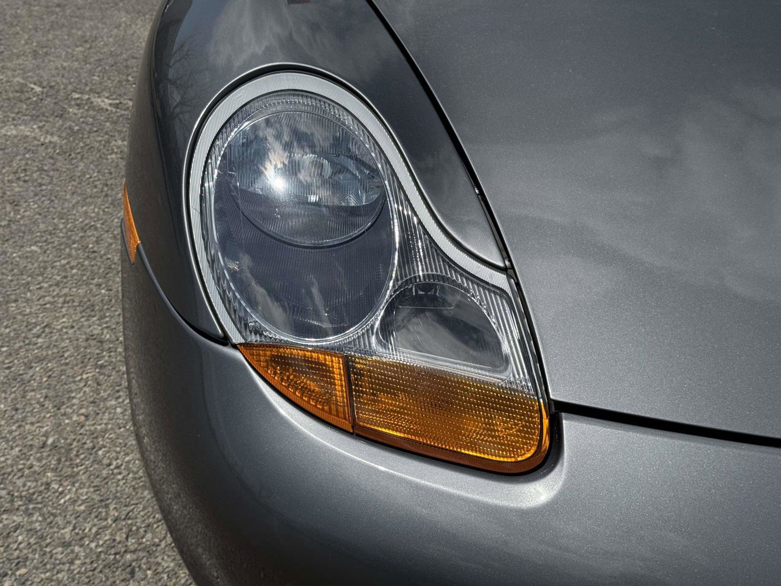 Used 2001 Porsche Boxster RWD image 9