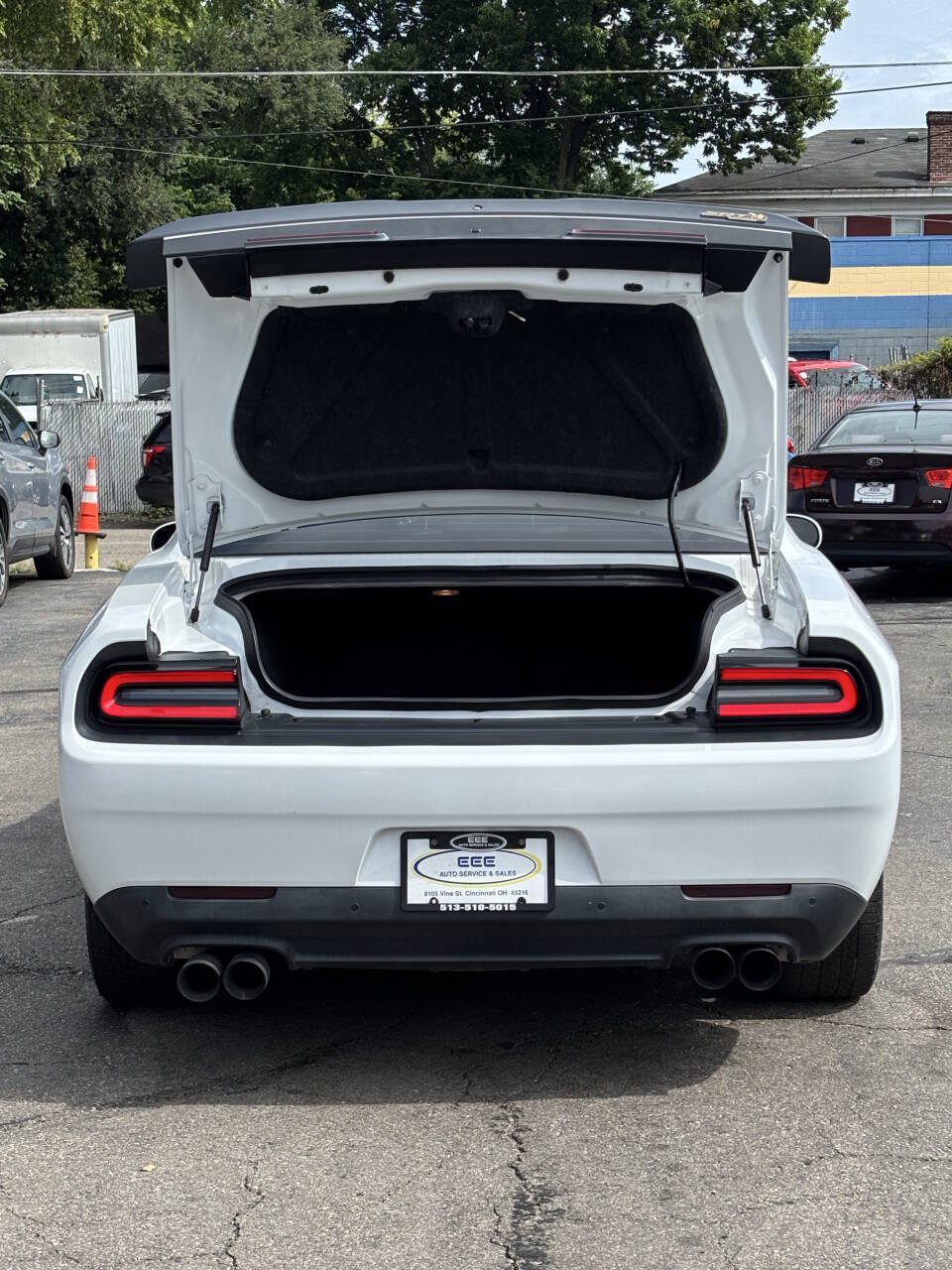 Used 2016 Dodge Challenger R/T Scat Pack RWD image 9