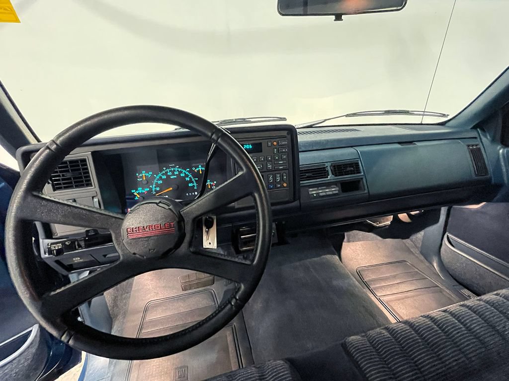 Used 1992 Chevrolet Silverado 1500 2WD Regular Cab image 67
