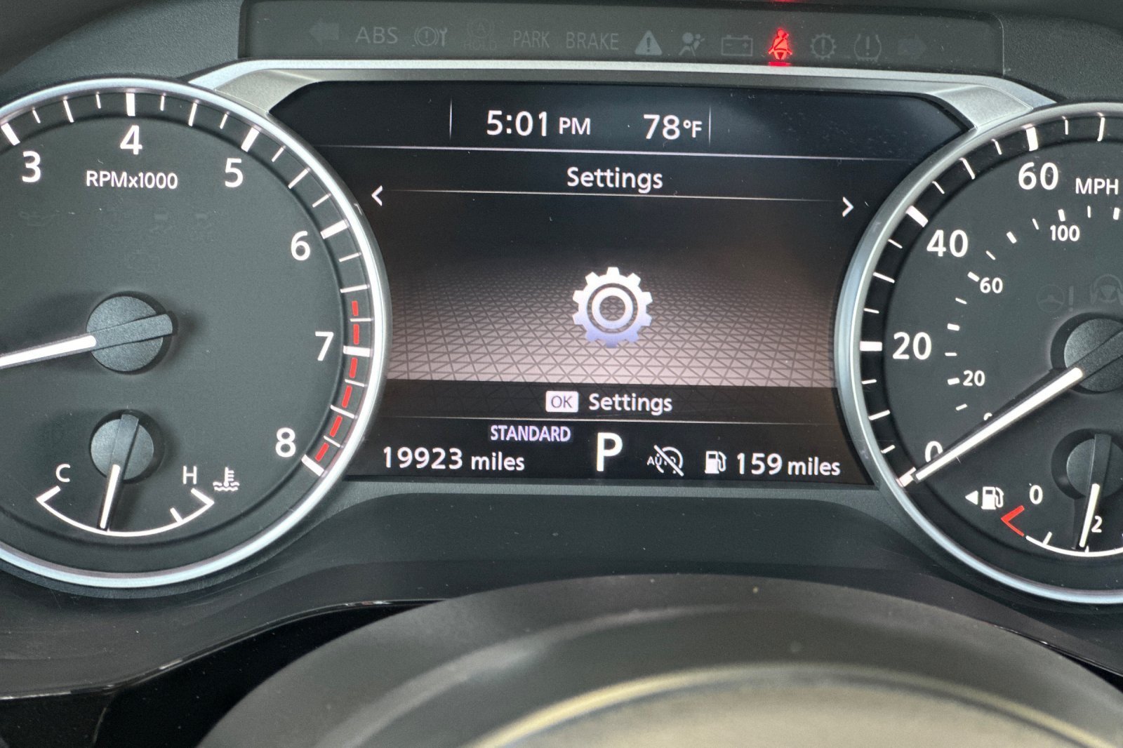 Used 2024 Nissan Pathfinder SV w/ SV Premium Package FWD image 25