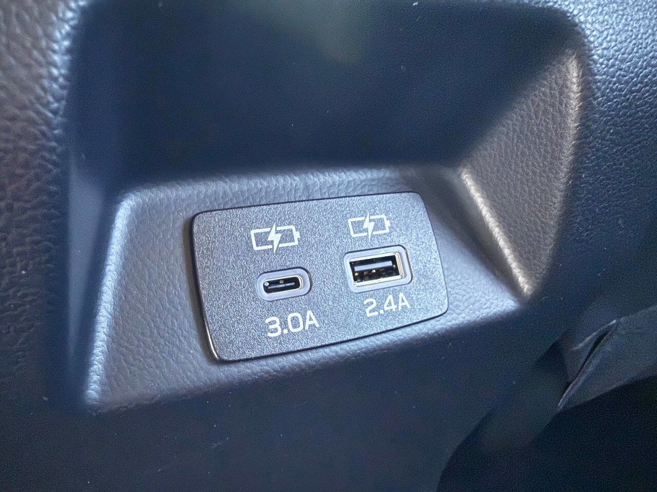 Used 2024 Subaru Crosstrek 2.0i Premium image 32