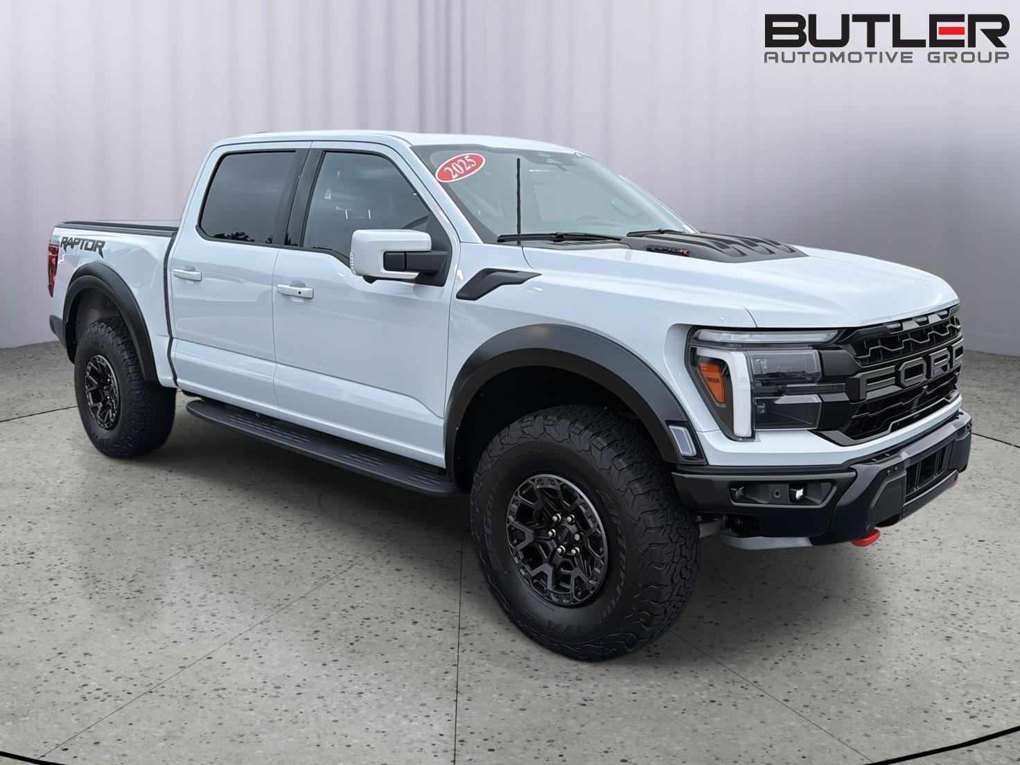 Used 2025 Ford F150 Raptor w/ Equipment Group 803A Raptor R AWD/4WD image 8