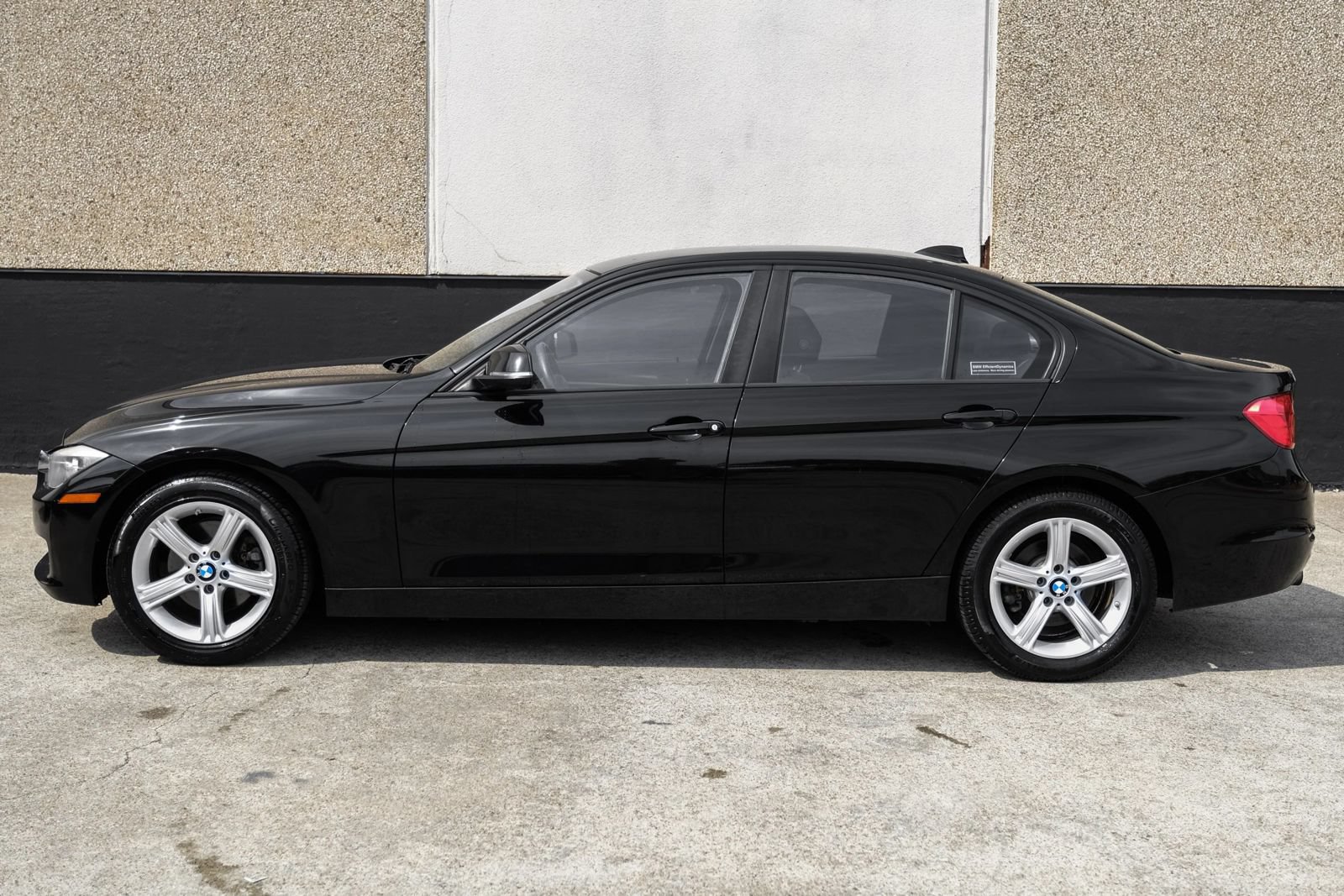 Used 2014 BMW 320i xDrive Sedan AWD/4WD image 10