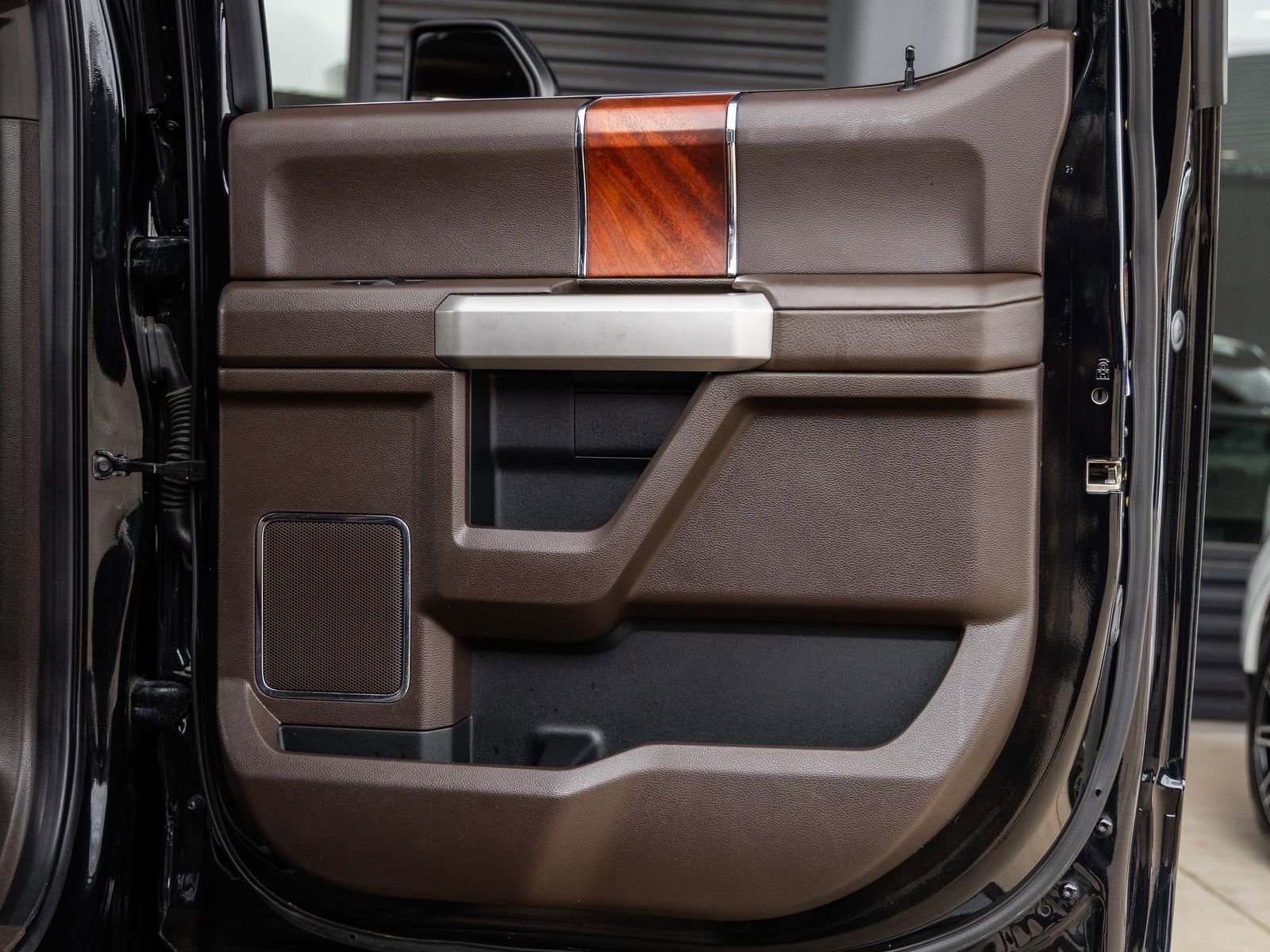 Used 2019 Ford F250 King Ranch w/ King Ranch Ultimate Package AWD/4WD image 37