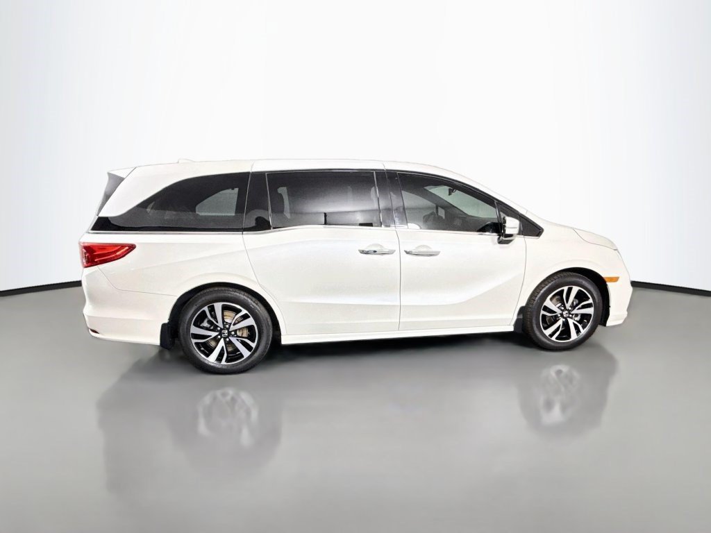 Used 2018 Honda Odyssey Elite image 11