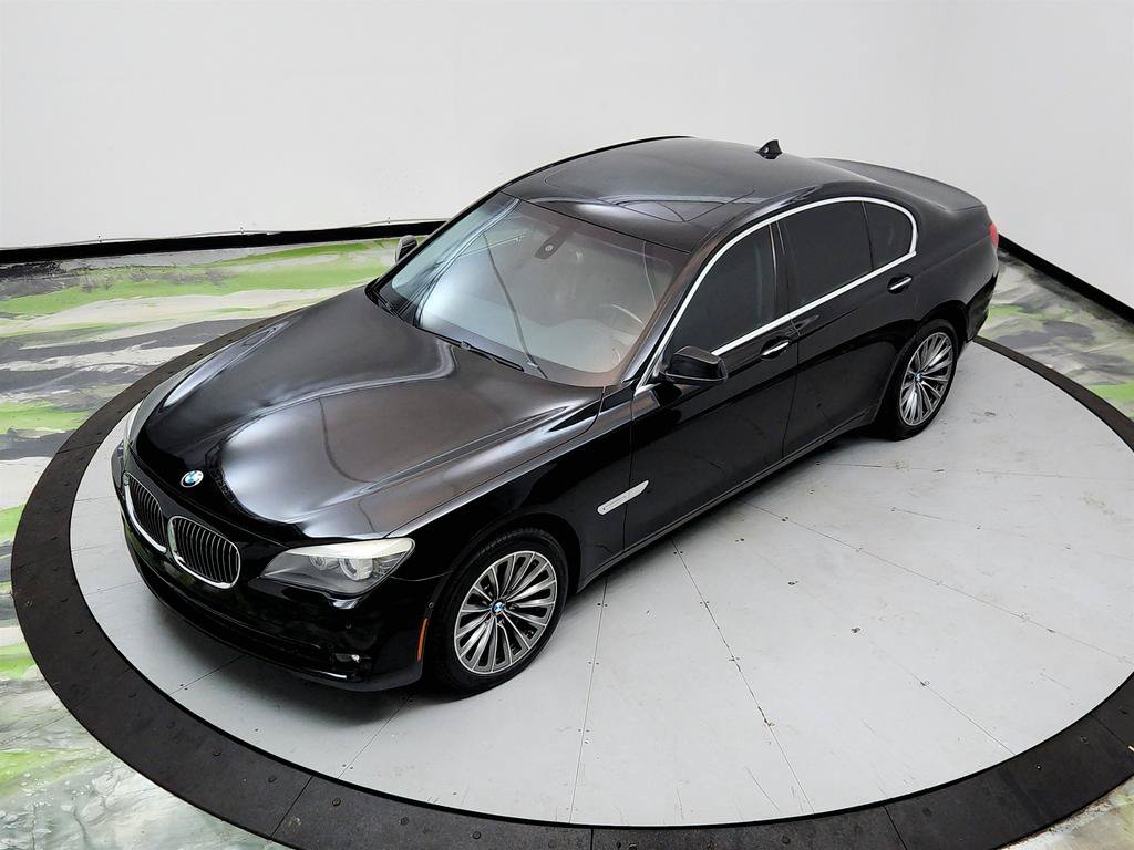 Used 2012 BMW 740i RWD image 31