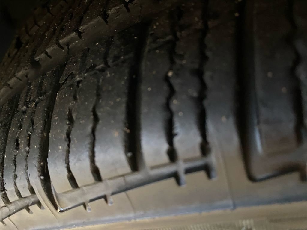 Used 2024 BMW 330e xDrive image 22