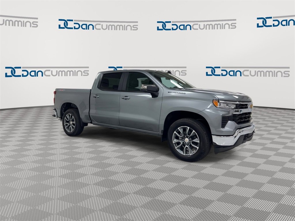 New 2026 Chevrolet Silverado 1500 LT image 2