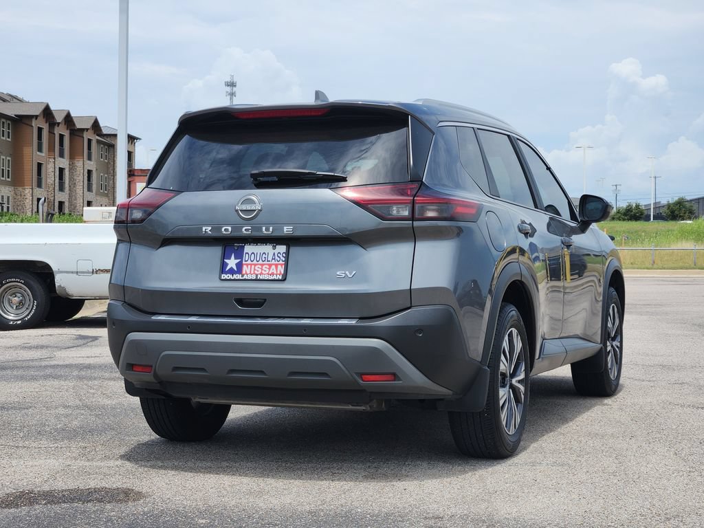 Used 2023 Nissan Rogue SV w/ SV Premium B Package FWD image 3