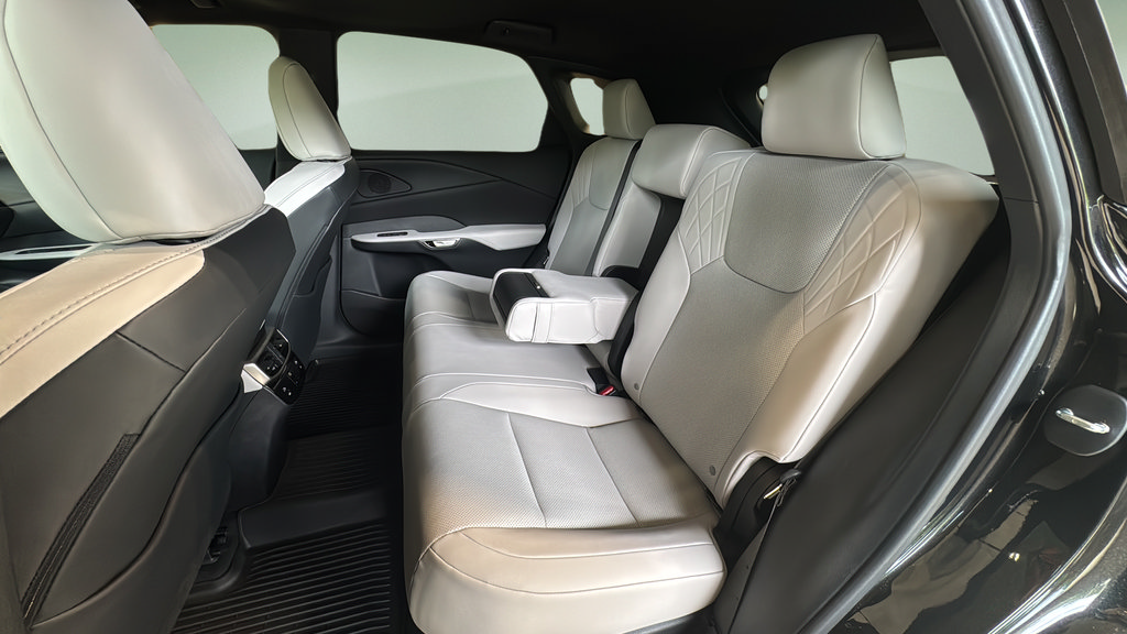 New 2026 Lexus RX 350 F Sport AWD/4WD image 14