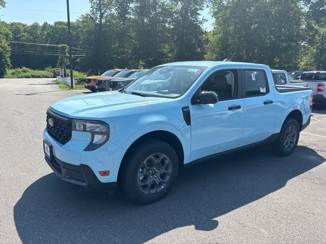 New 2026 Ford Maverick XLT w/ Equipment Group 301A AWD/4WD image 2