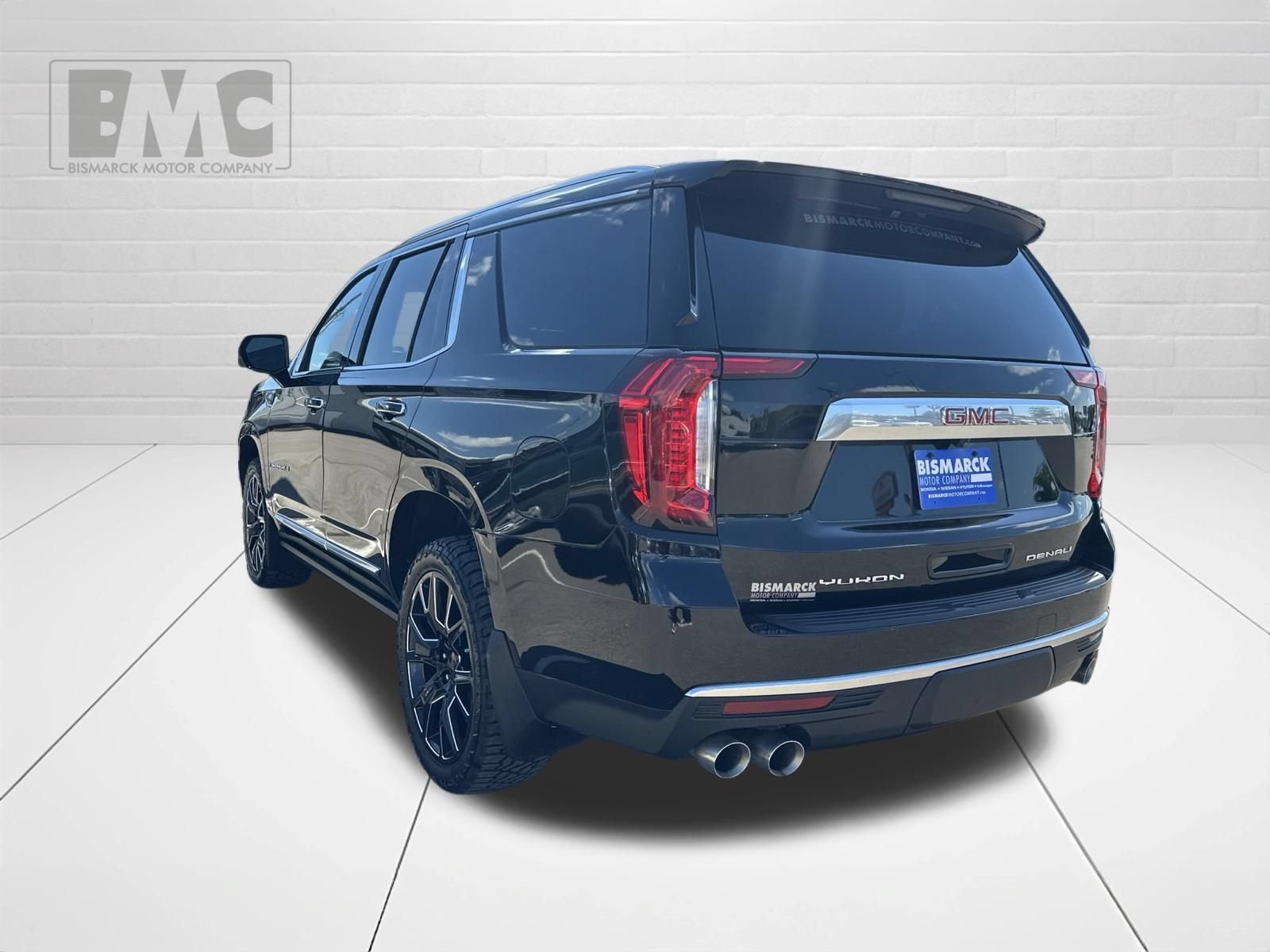 Used 2023 GMC Yukon Denali AWD/4WD image 4