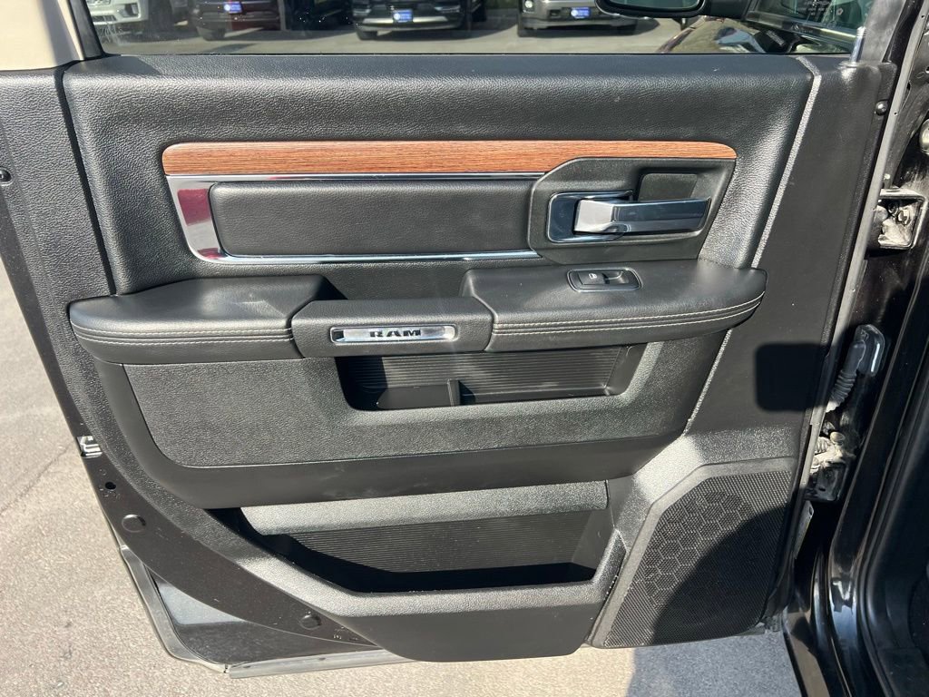 Used 2017 RAM 1500 Laramie w/ Convenience Group image 21