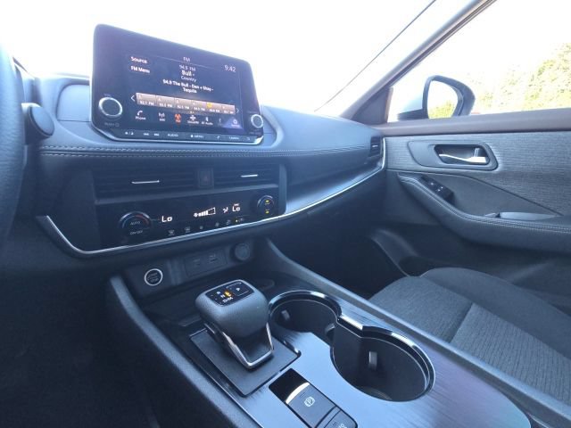 Used 2023 Nissan Rogue SV FWD image 26
