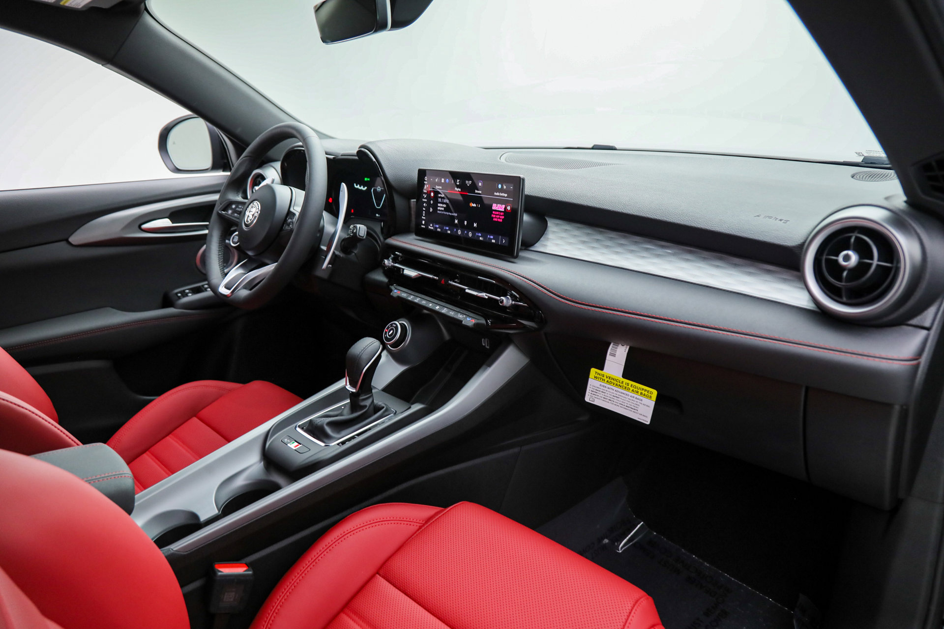 New 2026 Alfa Romeo Tonale Veloce w/ Quick Order Package 23H Volce image 14