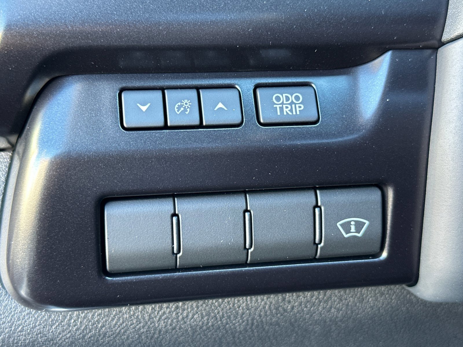 Used 2025 Lexus UX 300h AWD image 31